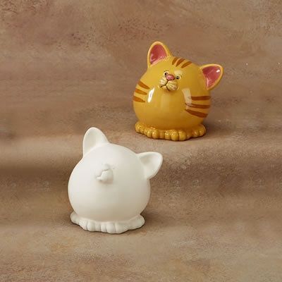 7347 - PUDGY PARTY PET CAT BANK