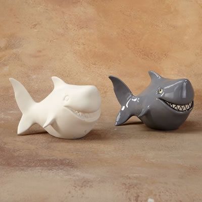 7372 - SMILEY SHARK BANK