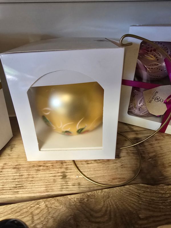 BOMBKA ŚWIĄTECZNA STOJAK