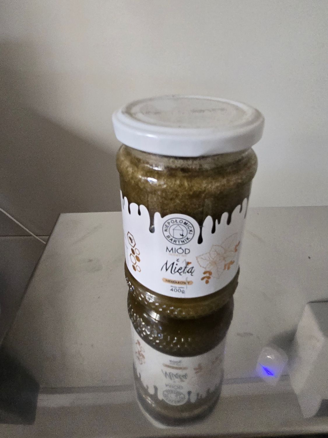 MIOD Z MIĘTĄ