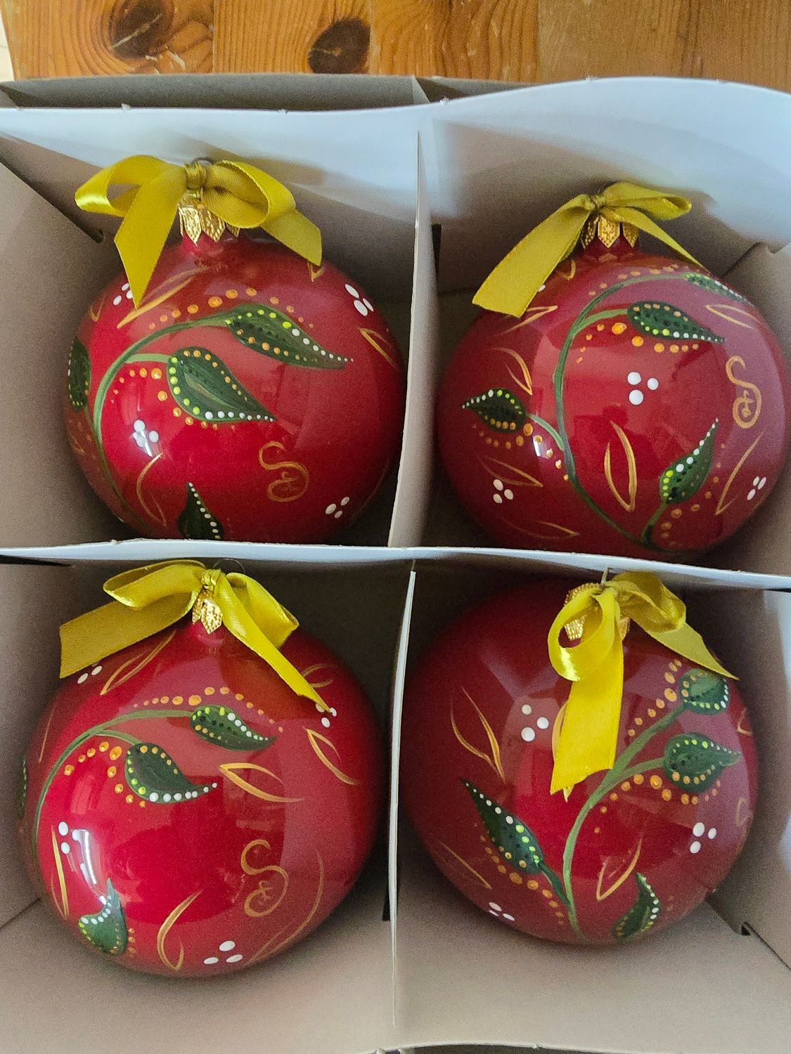 BOMBKI ŚWIĄTECZNE 4SZT