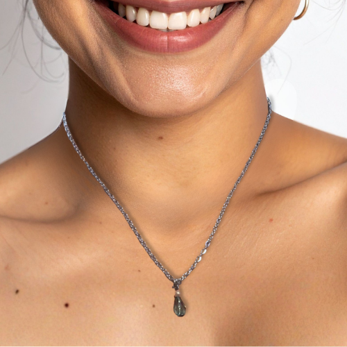 Small Pearl Pendant Necklace