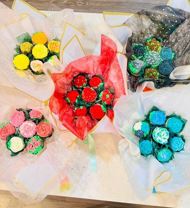 CUPCAKE BOUQUETS
