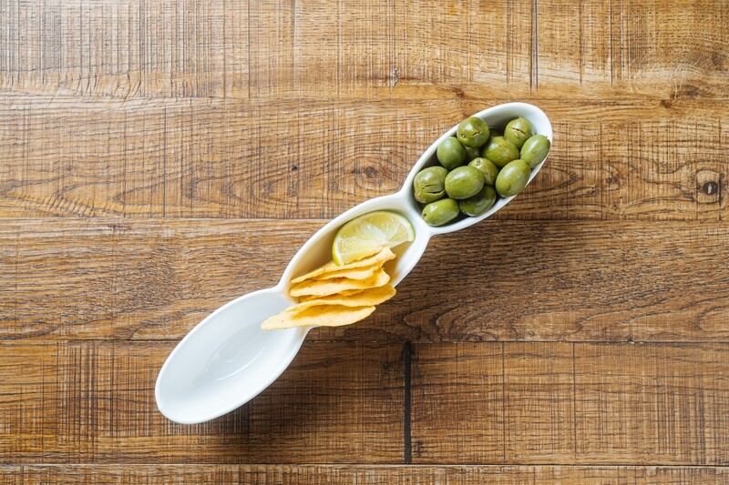 Цитрусовые оливки «Чупадедос» с начос