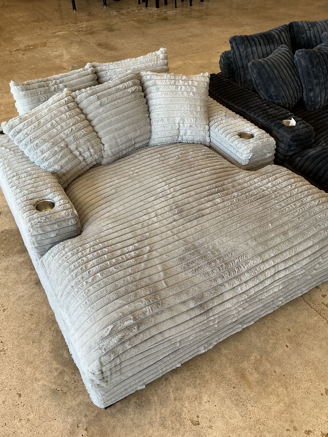 Julia Chaise Corduroy Lounge (light grey)