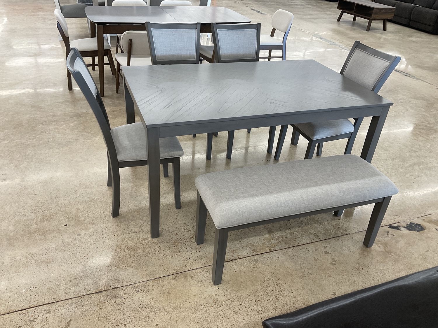 Amara  6pc with bench