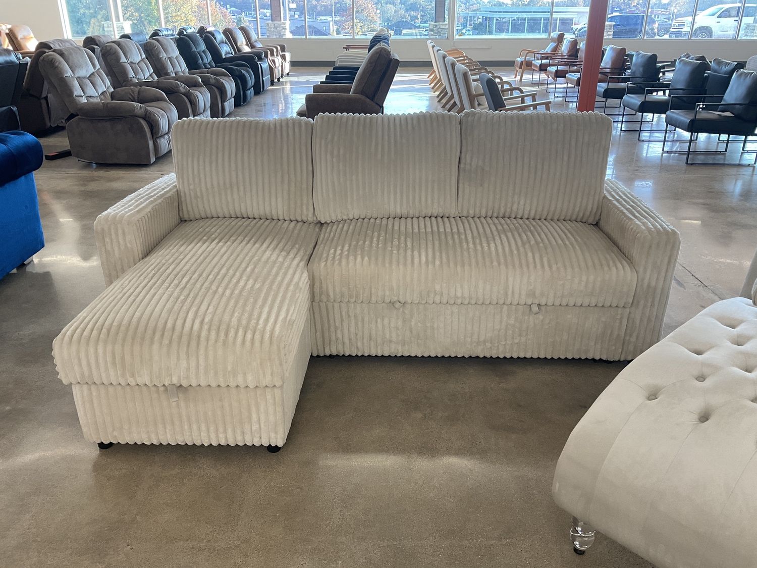 Jayla cream sofa chase