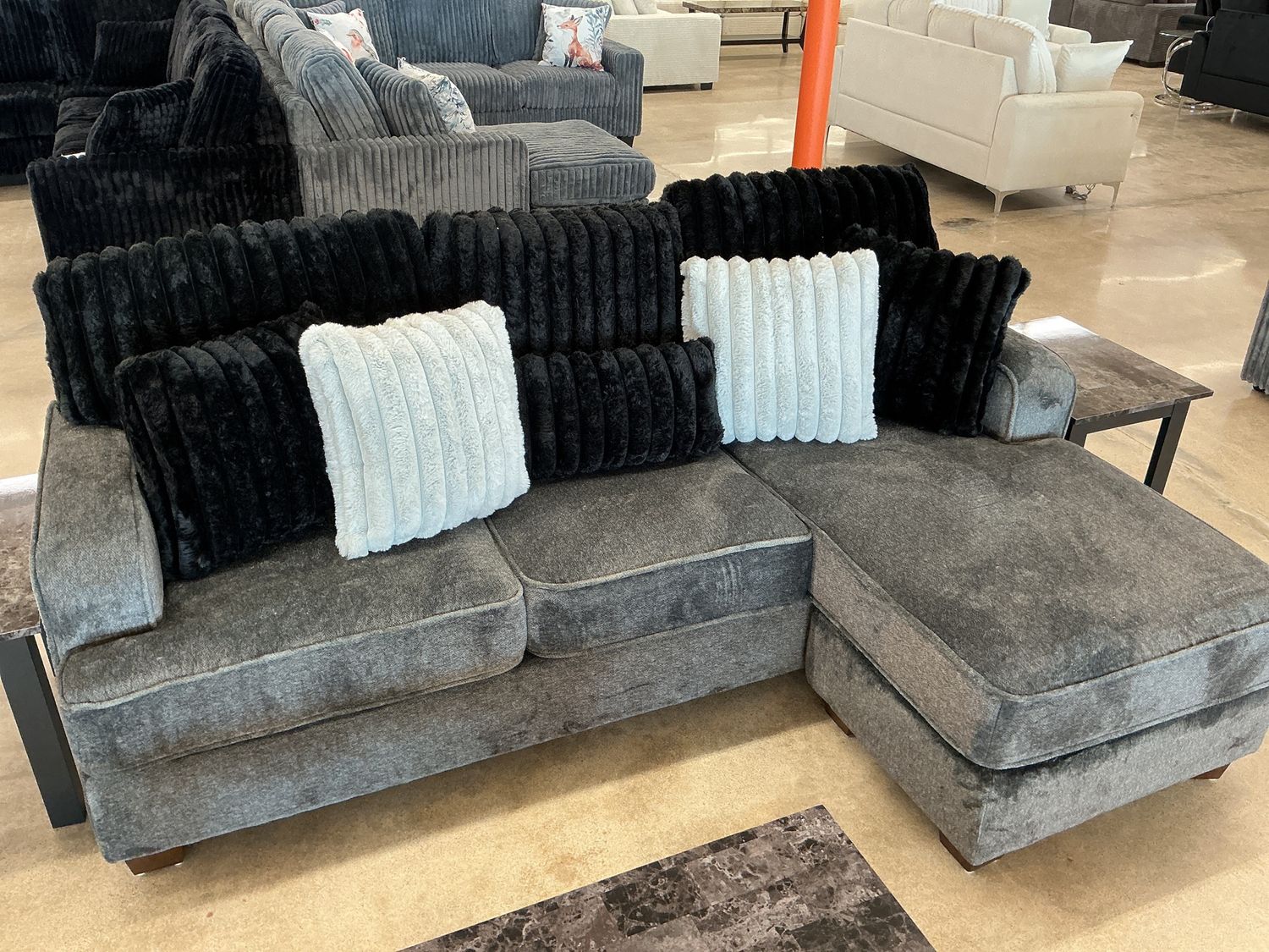 Haisley Reversible Sofa Chaise (dark gray)