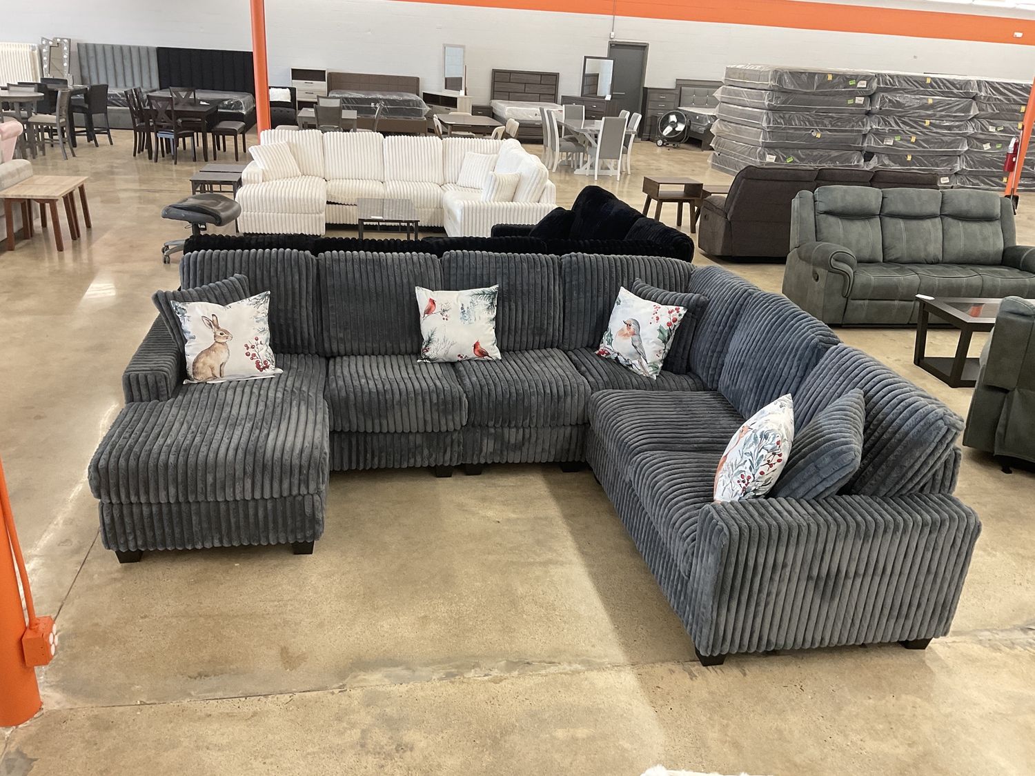 Rana gray sectional