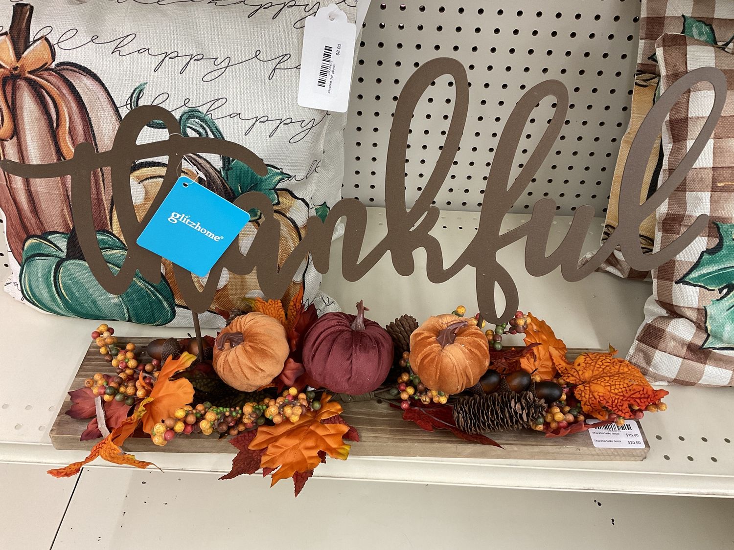 Thankful table decor