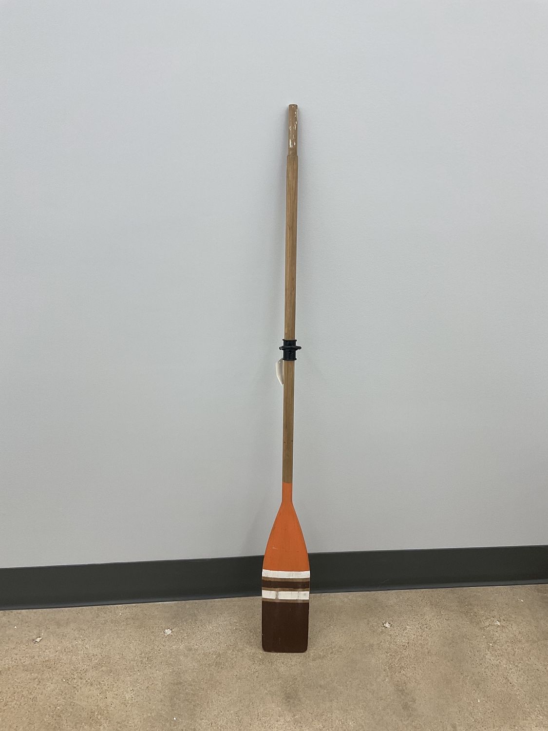 Wood novelty Conroe oar