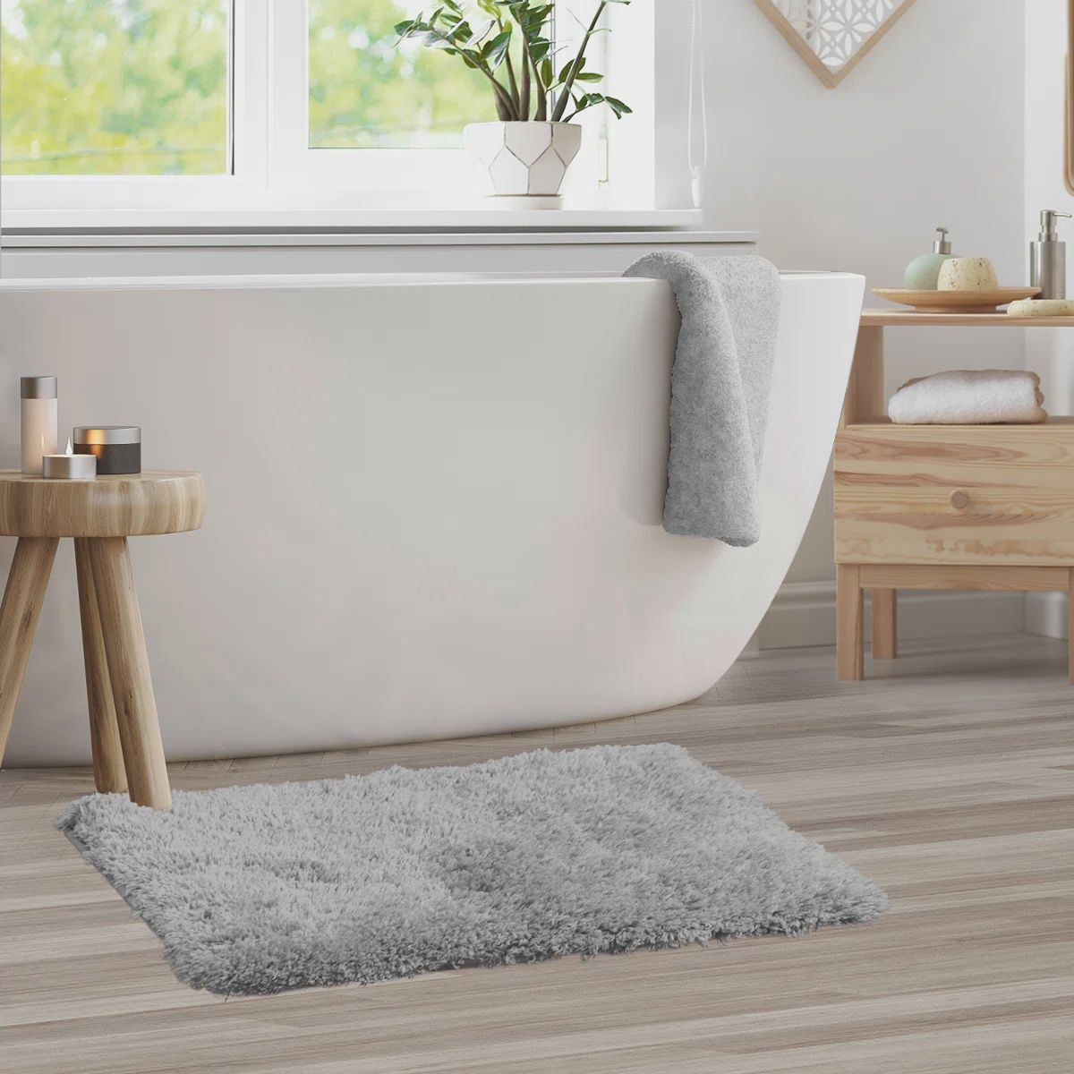 Silver Bath Rug, 20x32