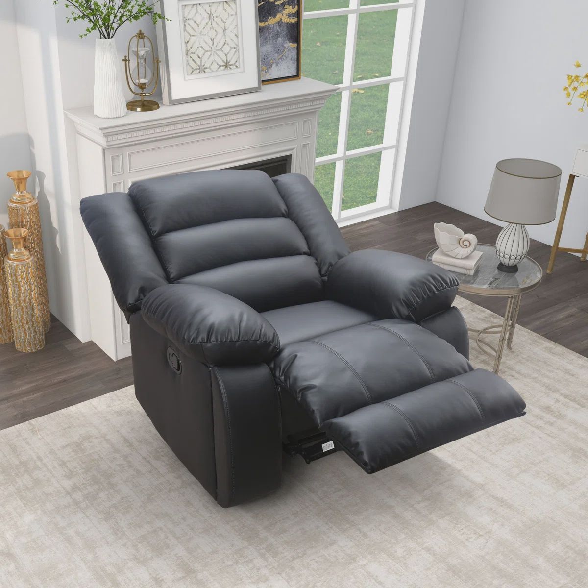 Lamyiah Black Recliner