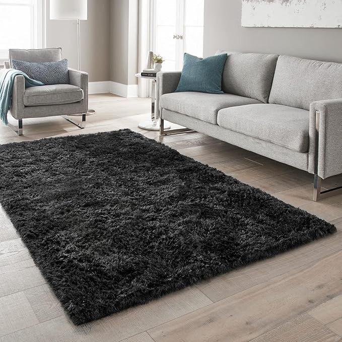 Black Shaggy Rug