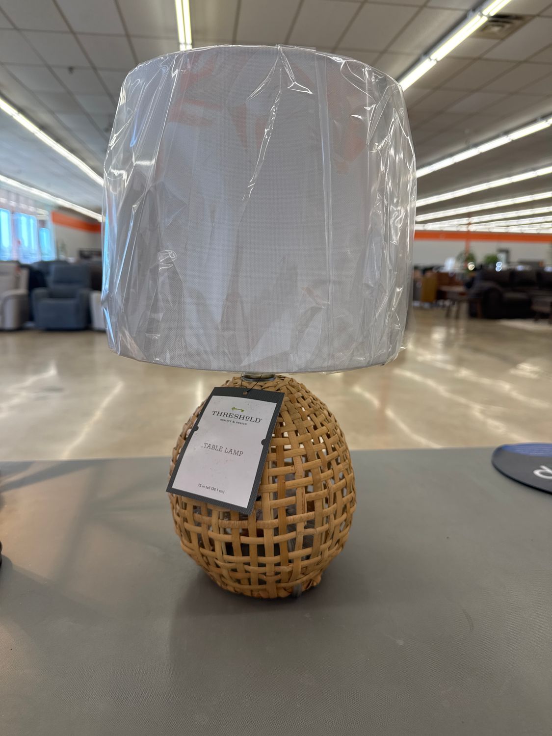 Rattan table lamp