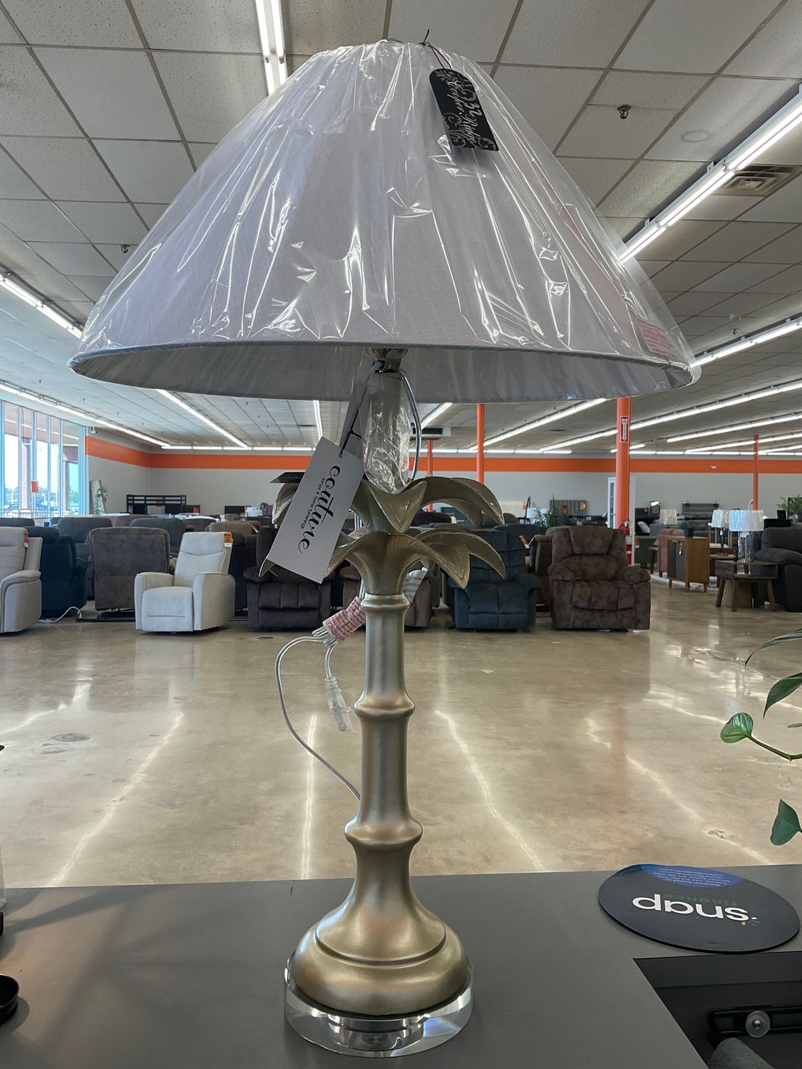 Couture Palm Leaf Table Lamp