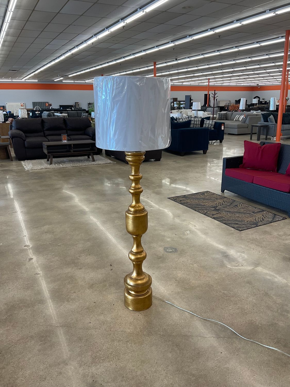 61.25” Floor lamp