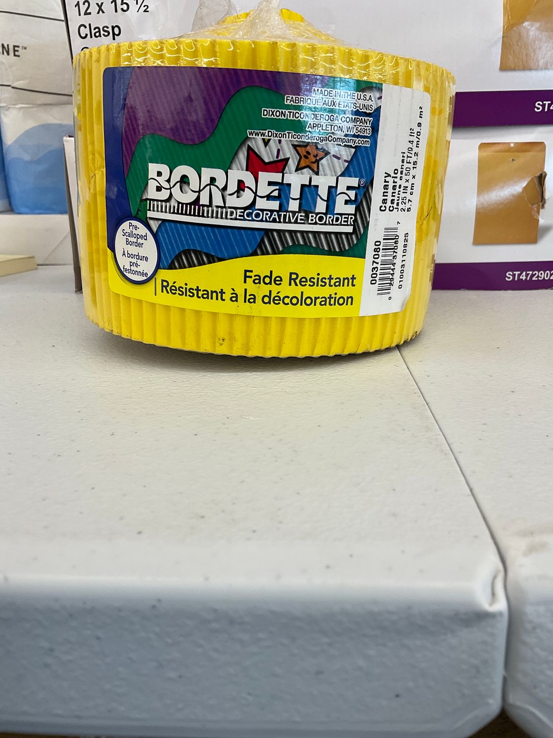 Bordette Yellow Border