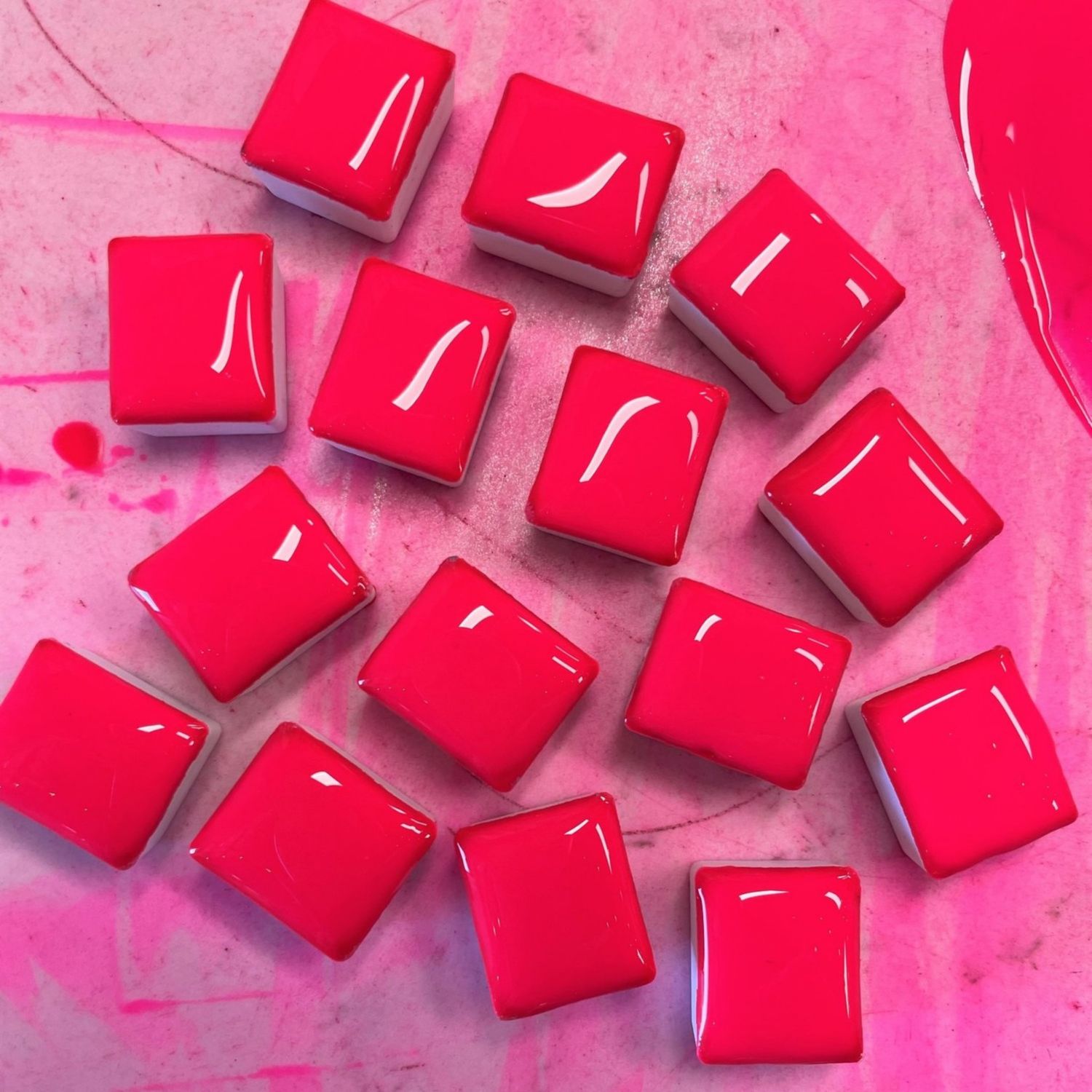 Stoneground Gouache Half Pan Helium Pink S4 **ND**