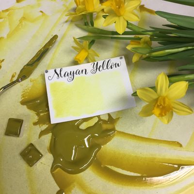 Stoneground Watercolour Half Pan Mayan Yellow S1 **ND**