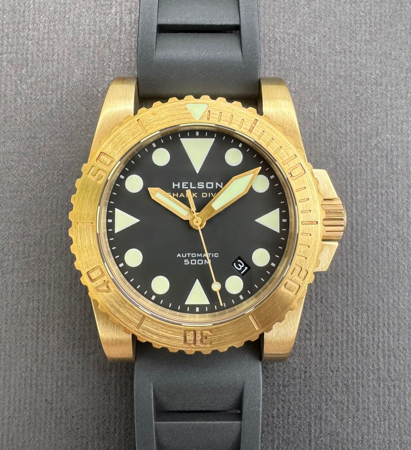 Shark Diver 42 Brass