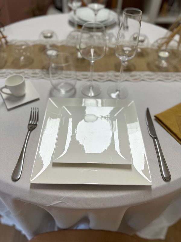 Pack vaisselle CARRE