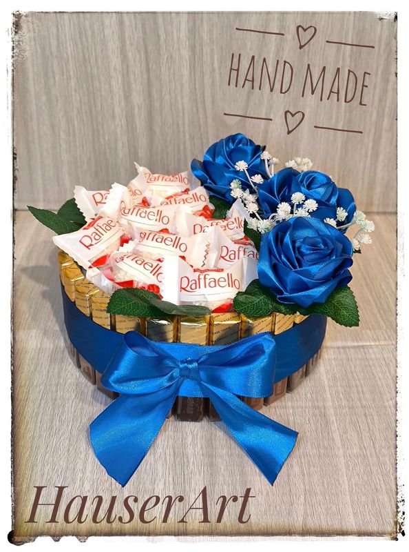 Słodki upominek tort