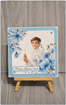 Kartka komunijna "Chłopiec w delikatnym błękicie"