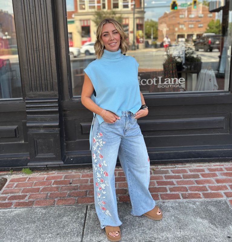 FLORAL HIGH RISE BARREL LEG JEAN