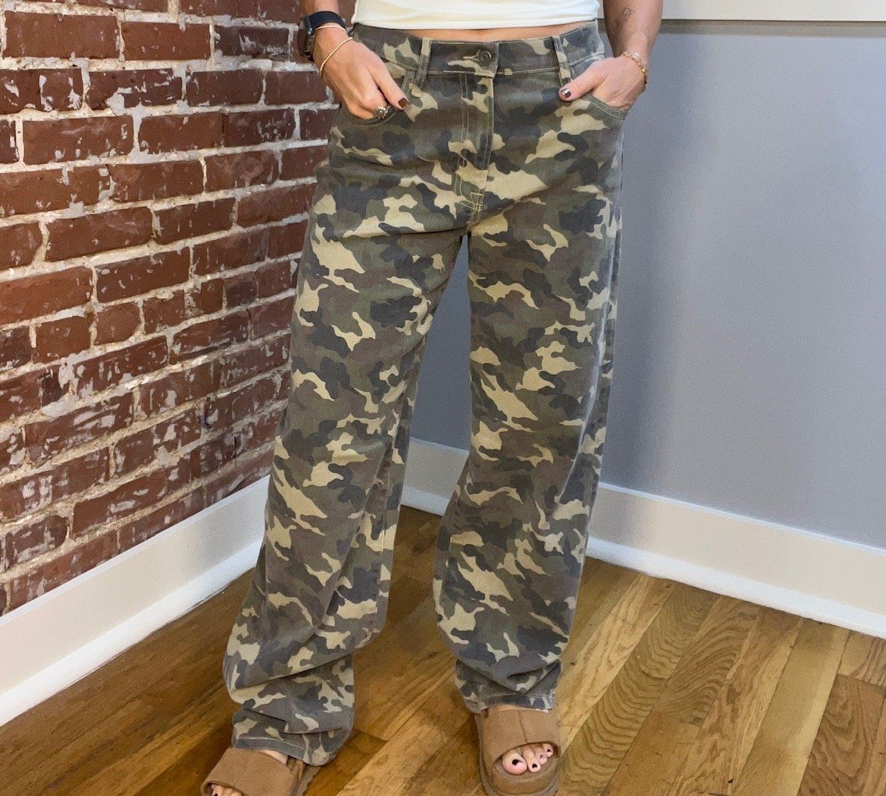 LOW SLUNG BAGGY CAMO PANT 33&quot; INSEAM