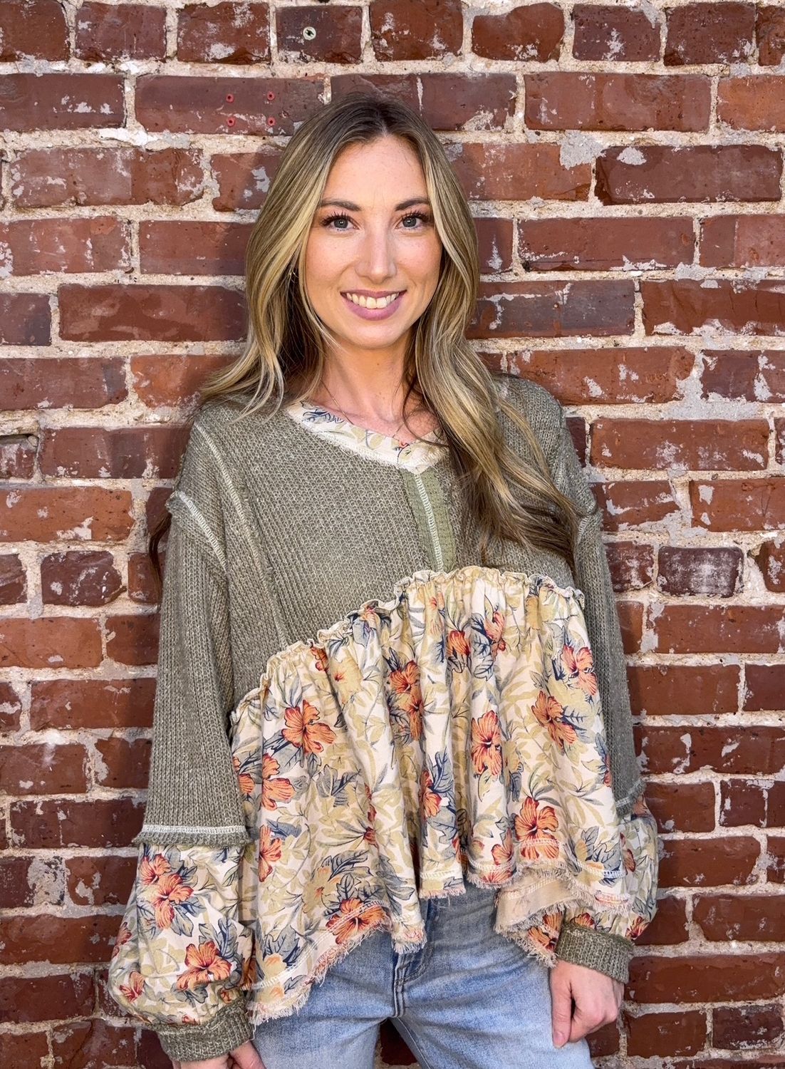 GNOME BALLOON SLEEVE SWEATER