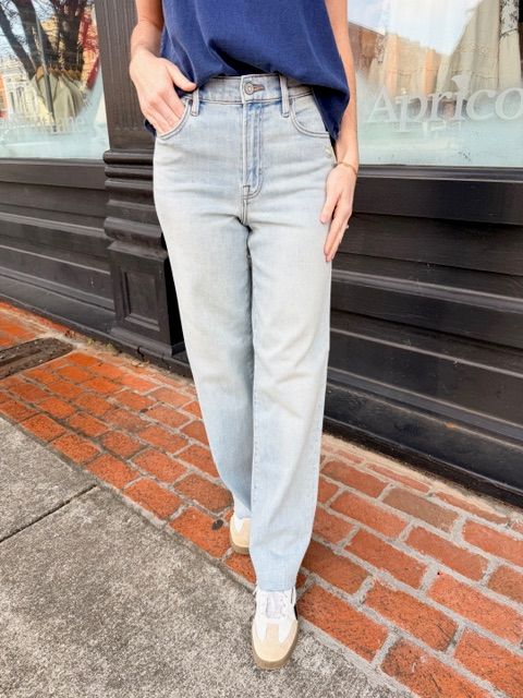 32" INSEAM MID RISE LOGAN DAD JEAN