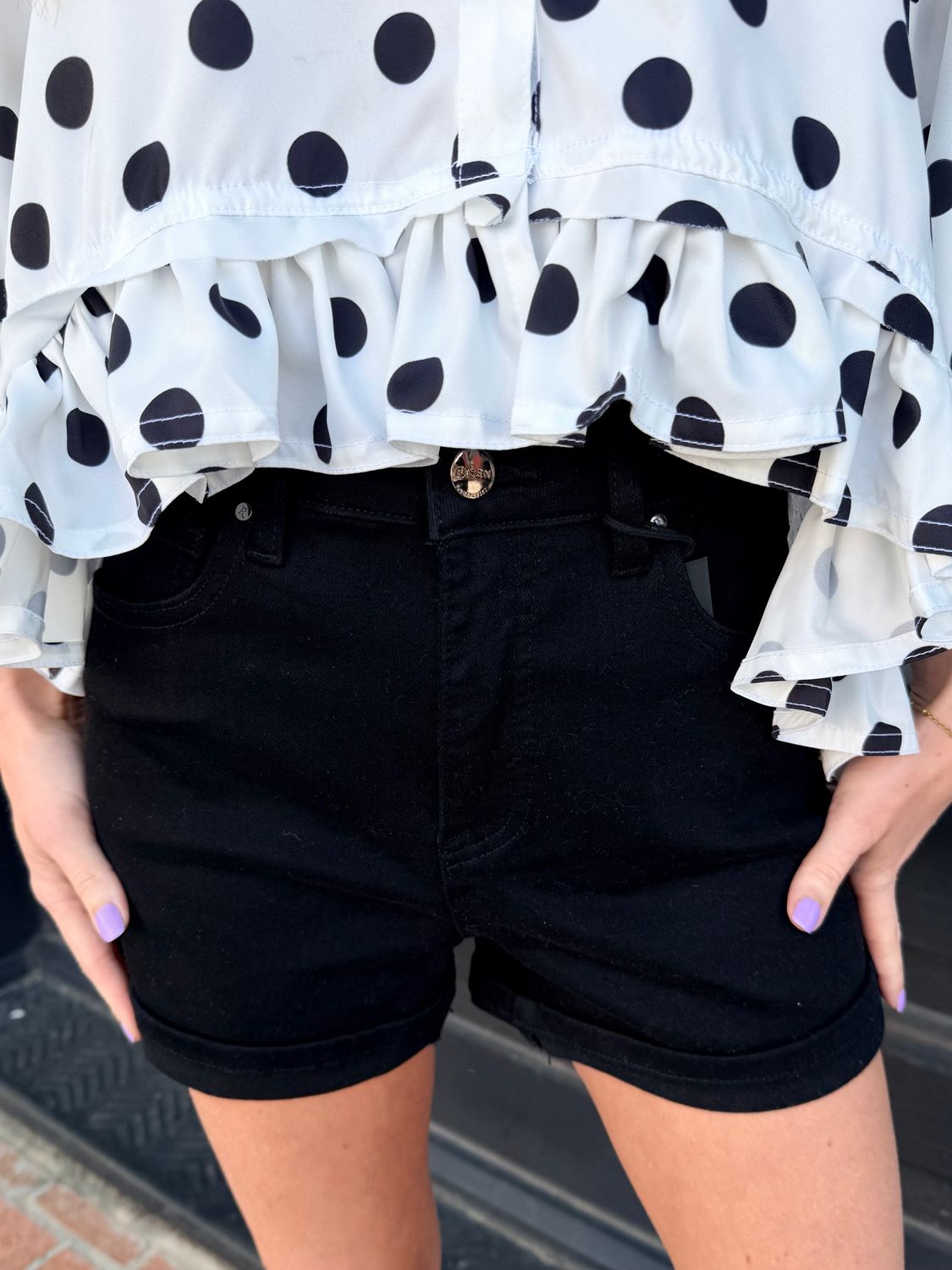 HIGH RISE CUFFED SHORTS