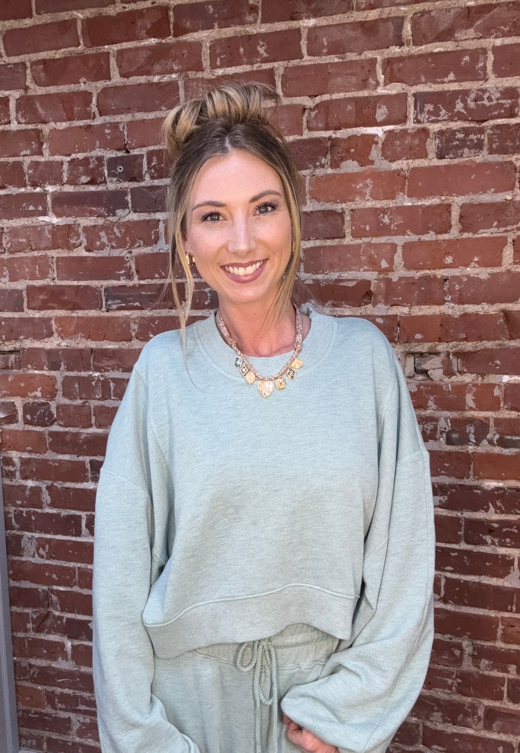 BUMS AND ROSES KNIT SWEATER TOP L/S