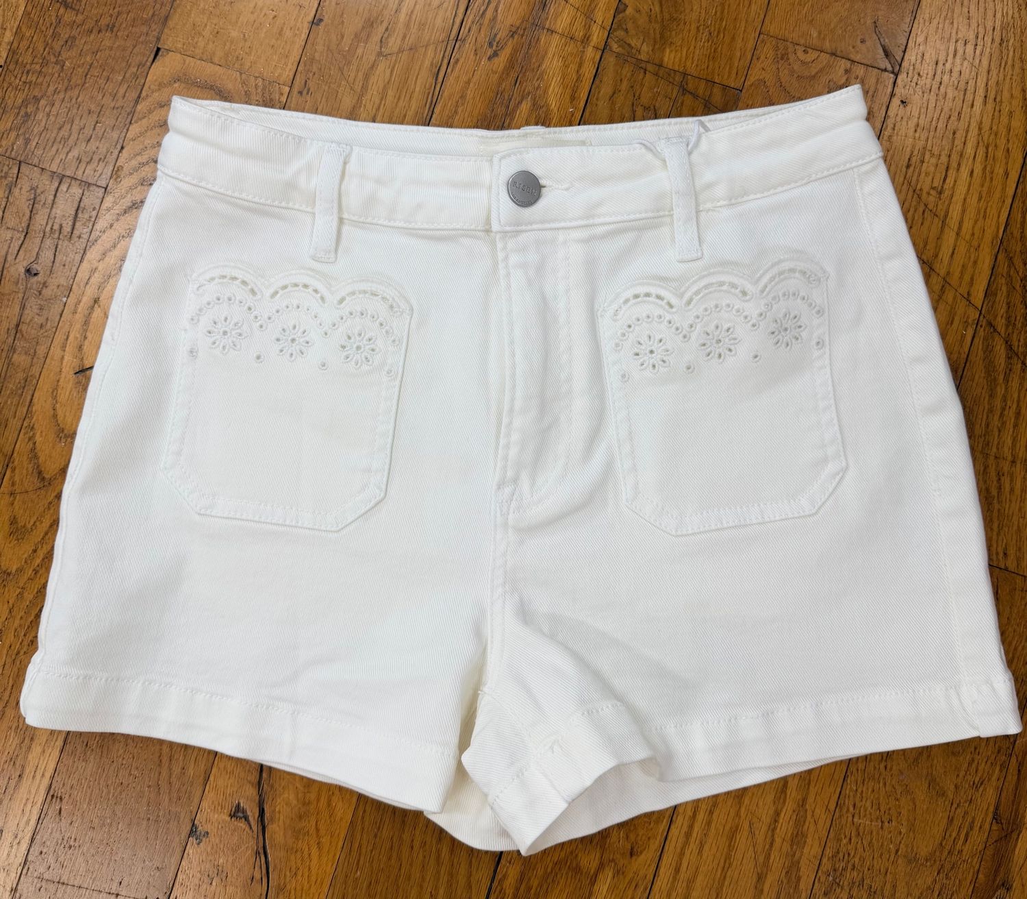THE LILLIAN MAE SCALLOPED SHORTS