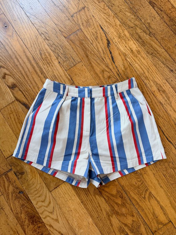 LIBERTY LANE HIGH RISE SHORTS