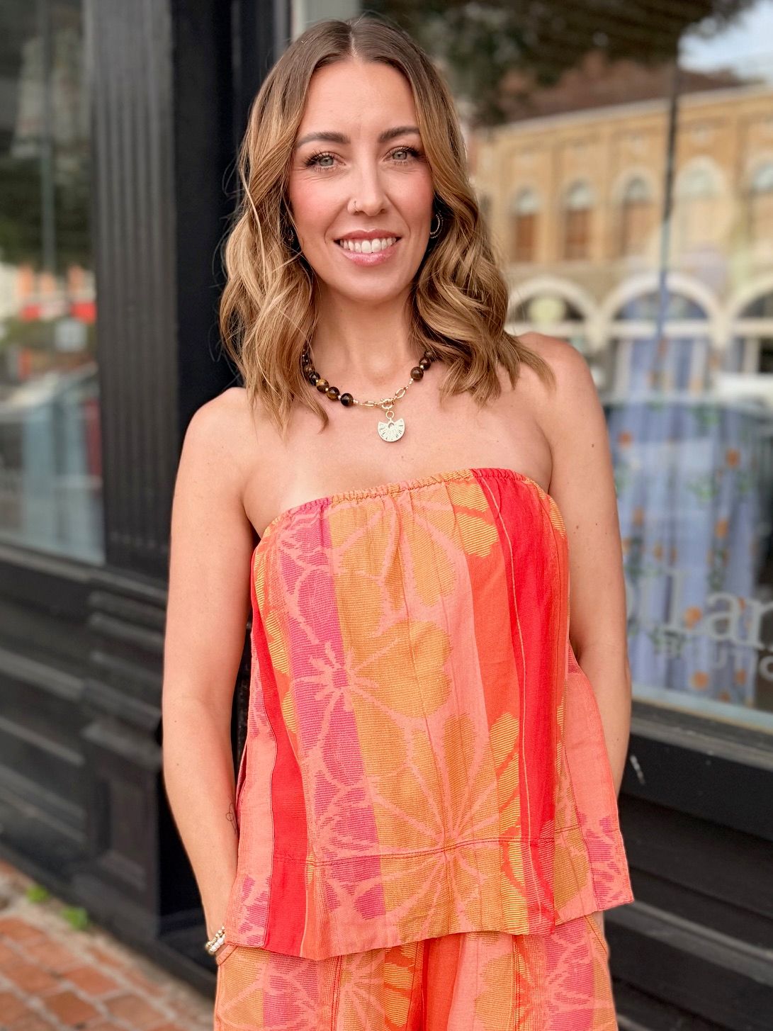 DEVELLA STRAPLESS TOP