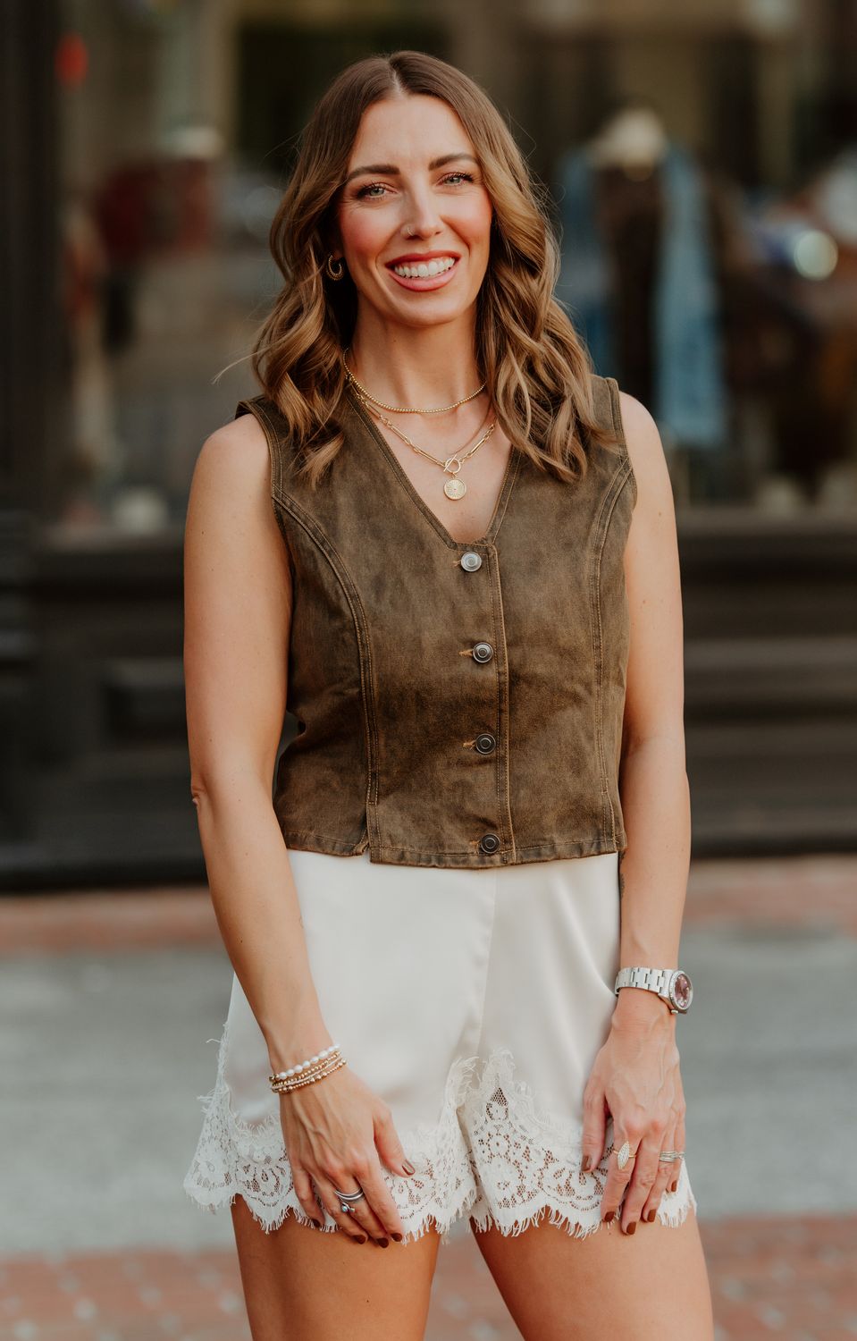 CHESTNUT CHARM VEST