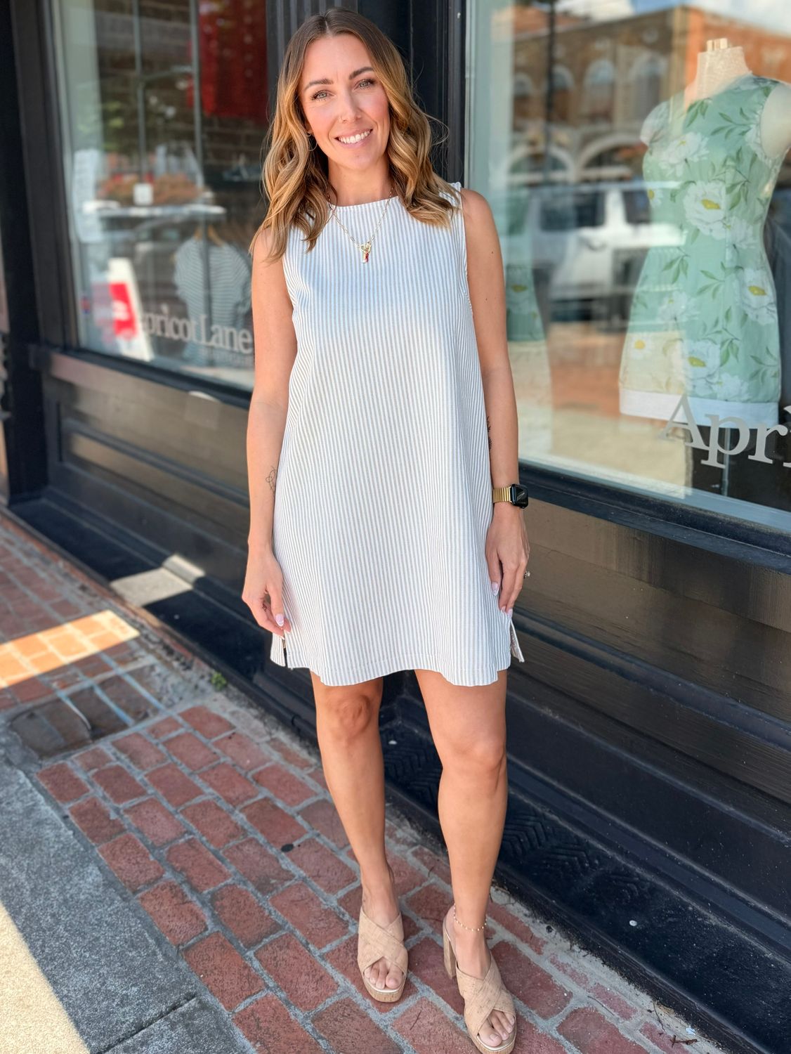 LAKESIDE LADY DRESS