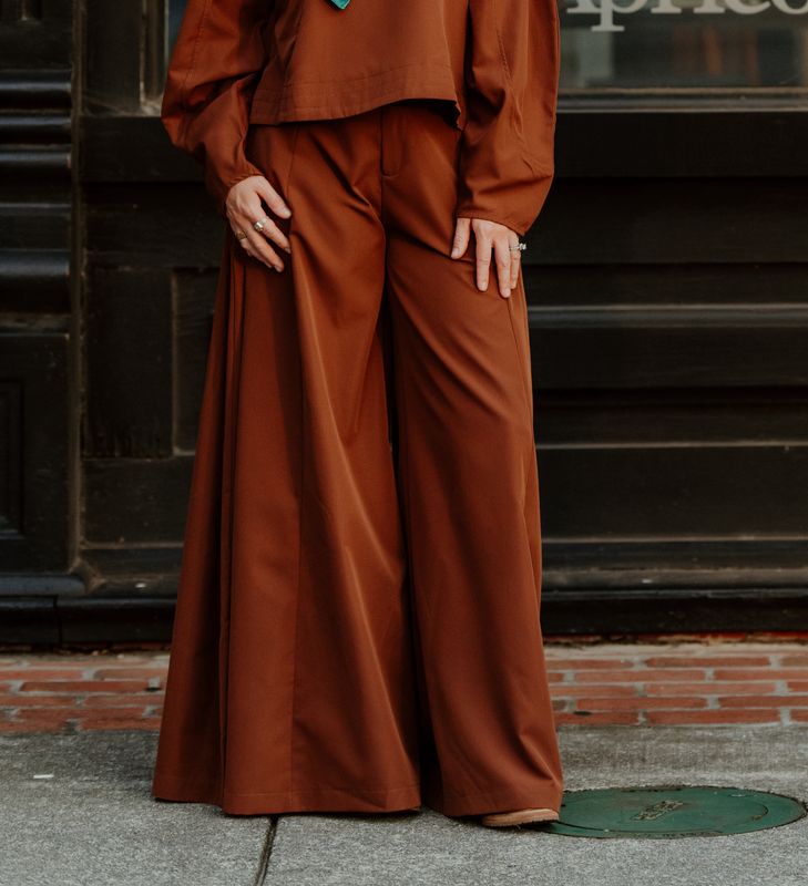 MOCHA MUSE WIDE LEG TROUSER