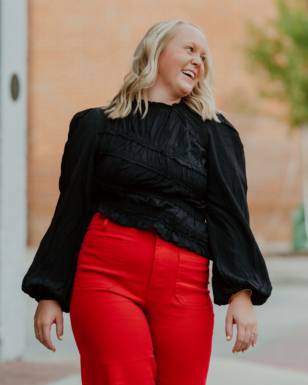 NOIR ROMANCE SMOCKED BLOUSE