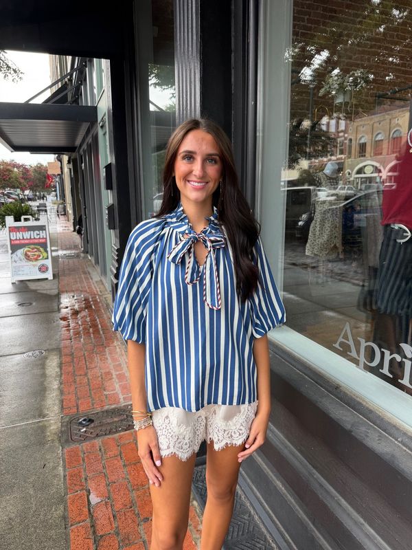 BLUE RIBBON BOW TOP