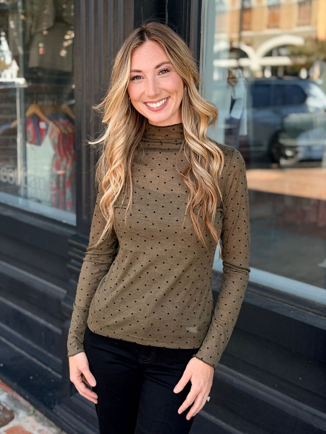 OLIVE DARLING SWISS HEART TOP