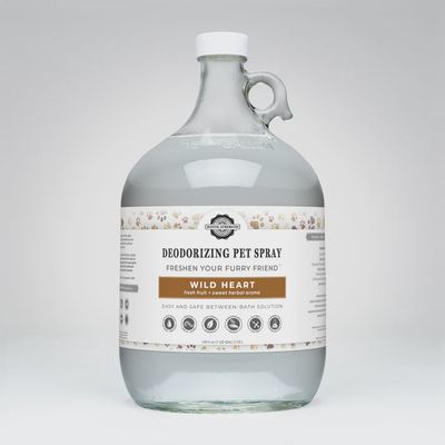 Deodorizing Pet Spray | The Between-Wash Wonder