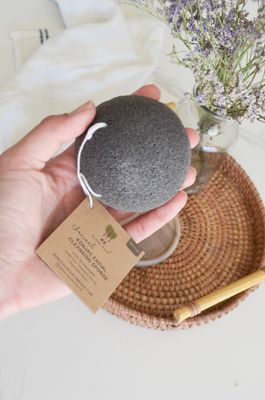 Konjac Sponge Biodegradable  | Zero Waste | Vegan Skincare: Charcoal