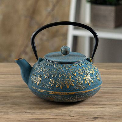 Cast Iron Teapot with Infuser – Turquoise Momiji Maple Leaves, 40 oz
