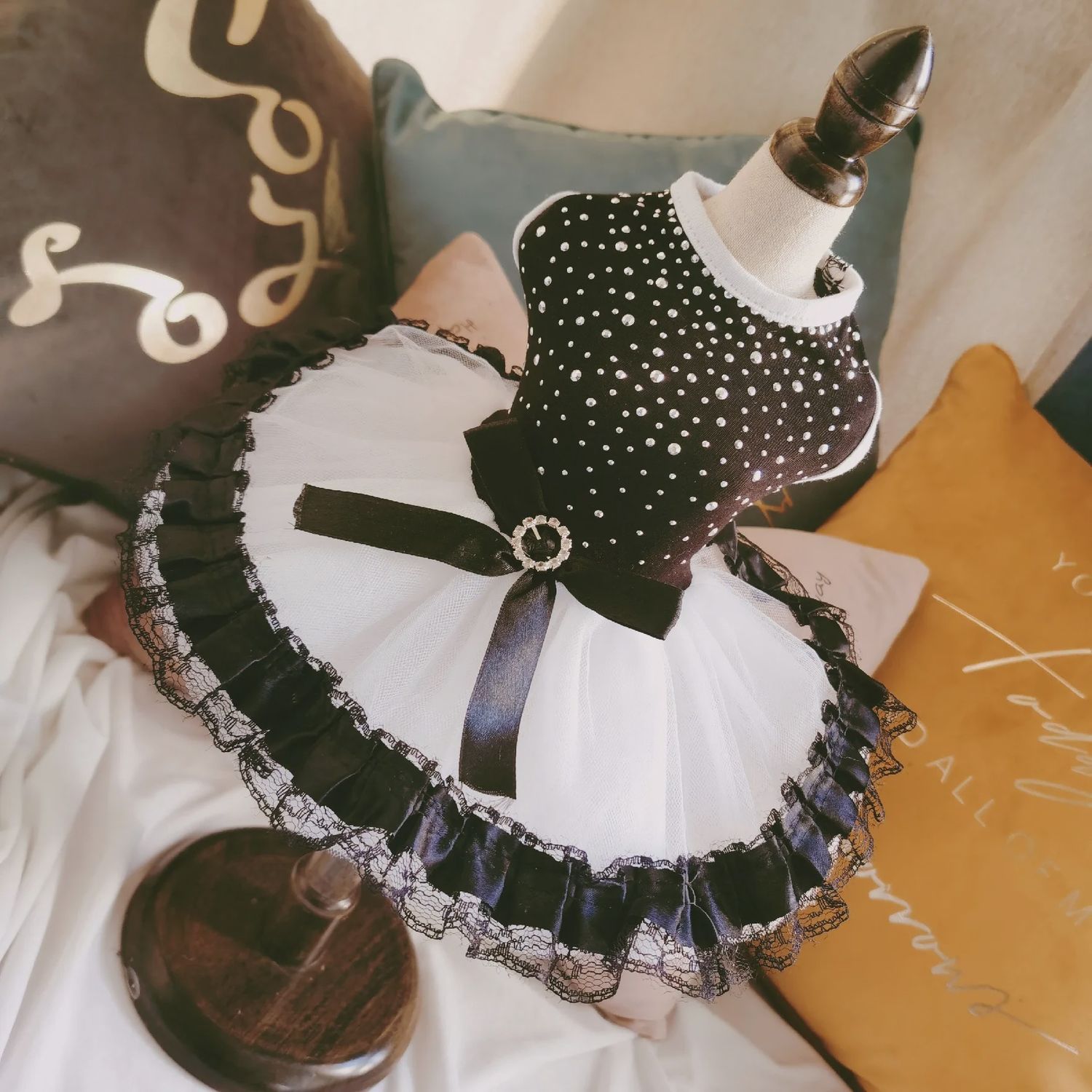 Black &amp; White Dress, Size: XL