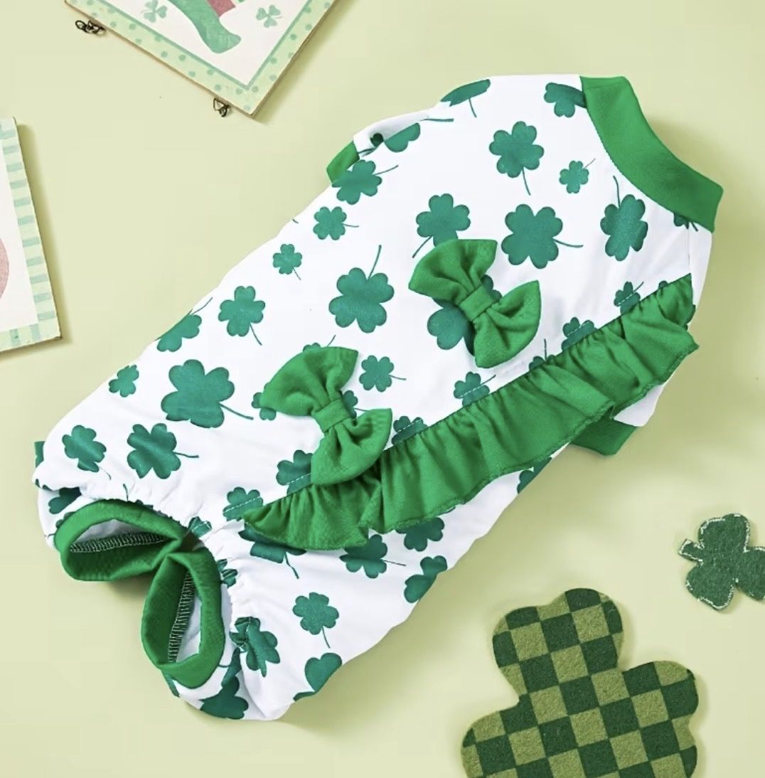 Clover Onesie, Size: Large