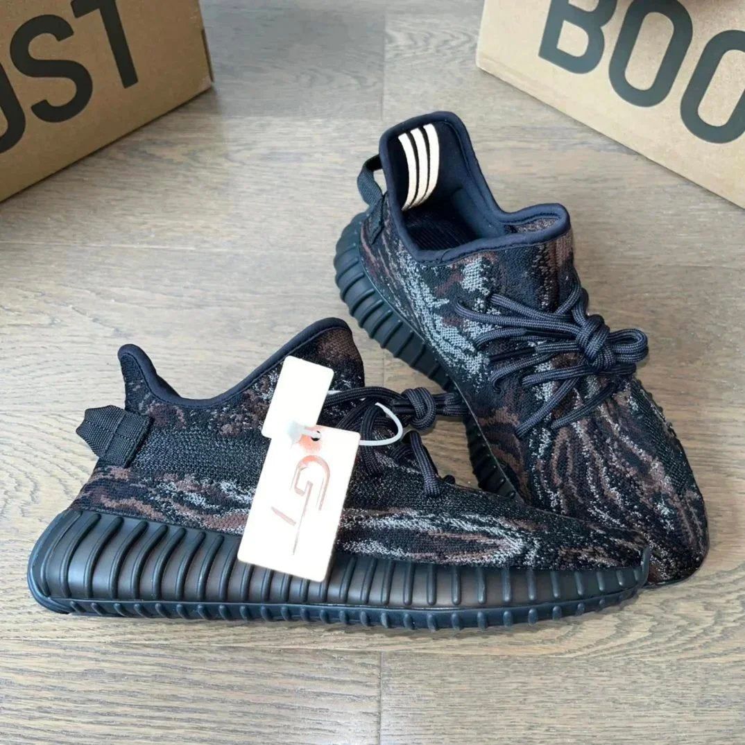 Sneakers YEEZY 350