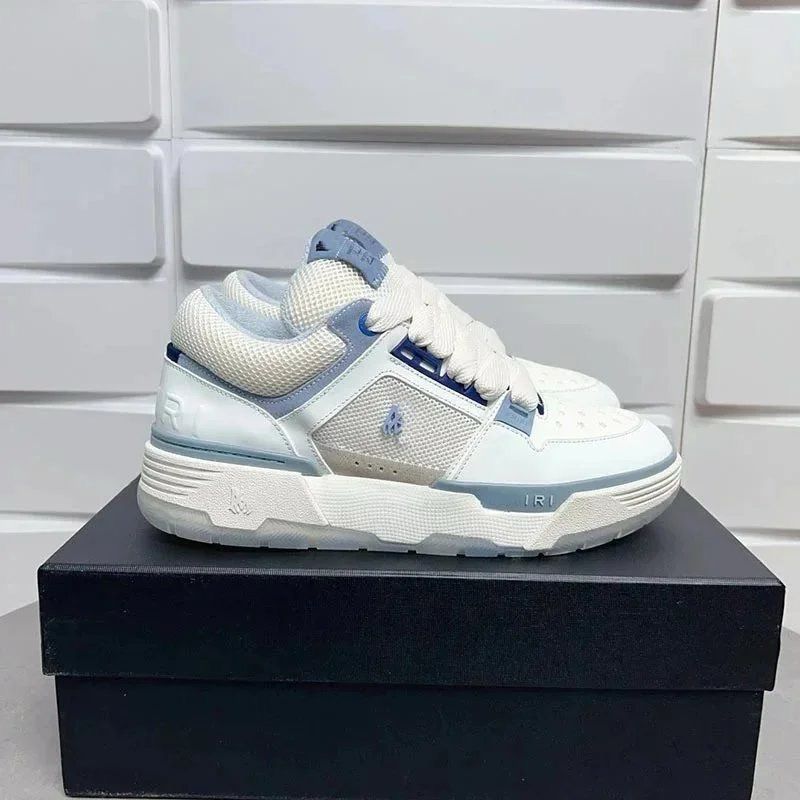 Sneakers AMR